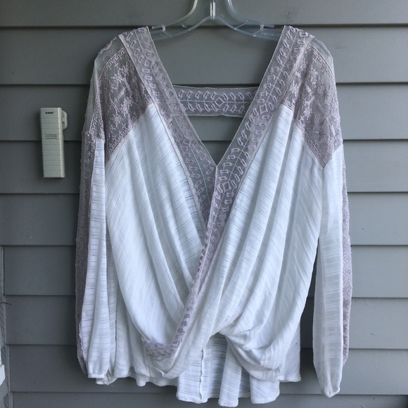 Free People Tops - FREE PEOPLE Urban Outfitters Open Back Lace Top L